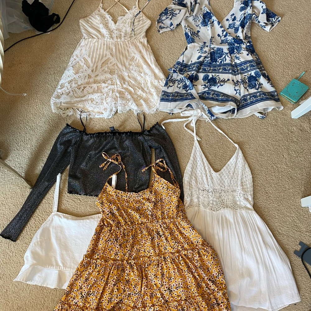 Clothing bundle (DONT PURCHASE THIS LISTING)